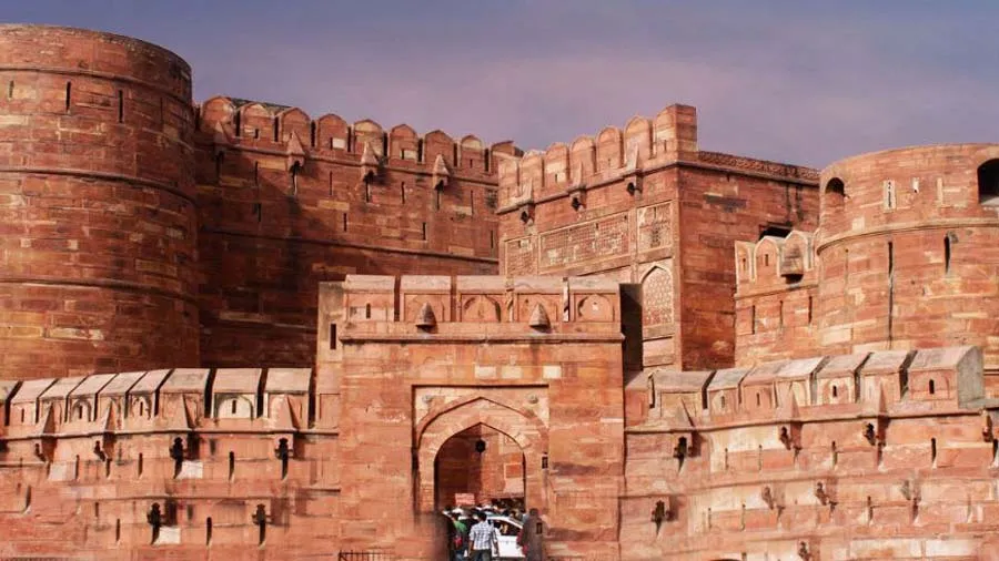 કોણે બનાવ્યો આગ્રાનો કિલ્લો? સરકારને પણ ખબર નથી, RTIમાં મળ્યો આવો જવાબ