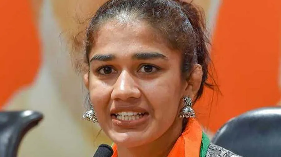 બબીતા ફોગાટ હવે મહિલા પહેલવાનોનો સાથ છોડી રહી છે, સરકાર તરફી આપ્યું નિવેદન