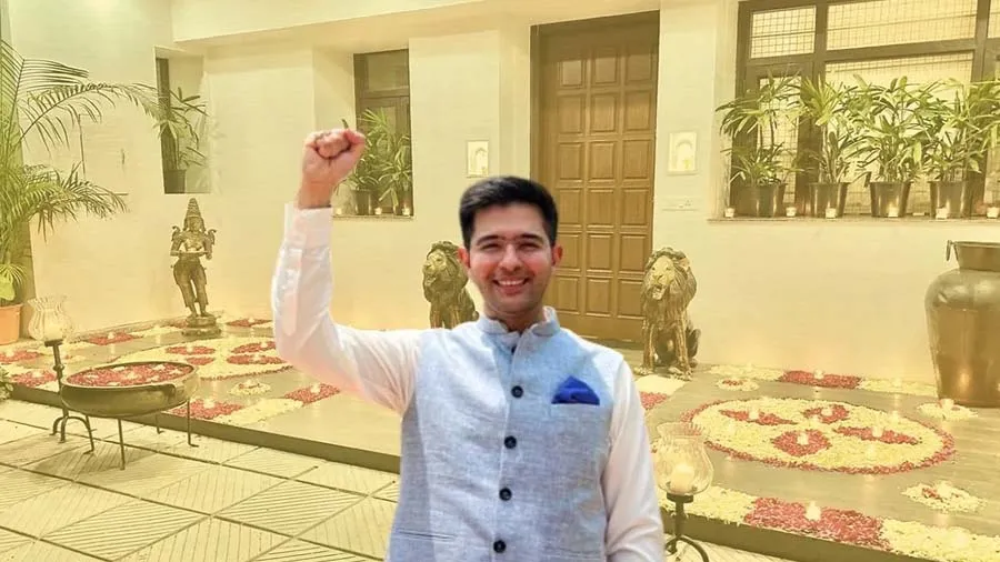 અચાનક સાંસદ રાઘવ ચઢ્ઢાને બંગલો ખાલી કરવાની નોટિસ કેમ ફટકરાઇ?