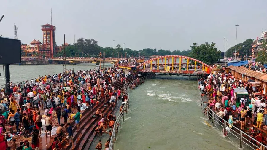 હરિદ્વારના મંદિરોમાં ટૂંકા વસ્ત્રોમાં પ્રવેશ નહીં, હર કી પૌડી પર બુટ ચપ્પલ નહિ..