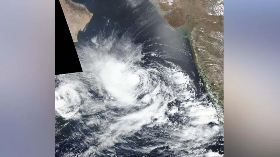 ગુજરાતમાં 4 દિવસ ભારે પવન સાથે વરસાદની હવામાન ખાતાની આગાહી