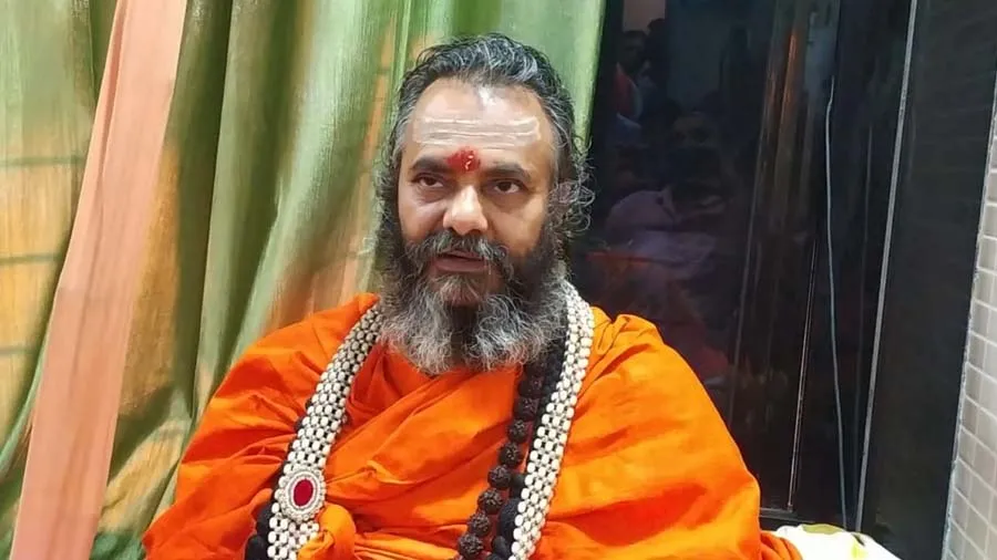 નરેન્દ્રાનંદે આપી હિન્દુઓને 5 બાળકો પેદા કરવાની સલાહ, બોલ્યા-સનાતન ધર્મમાં..