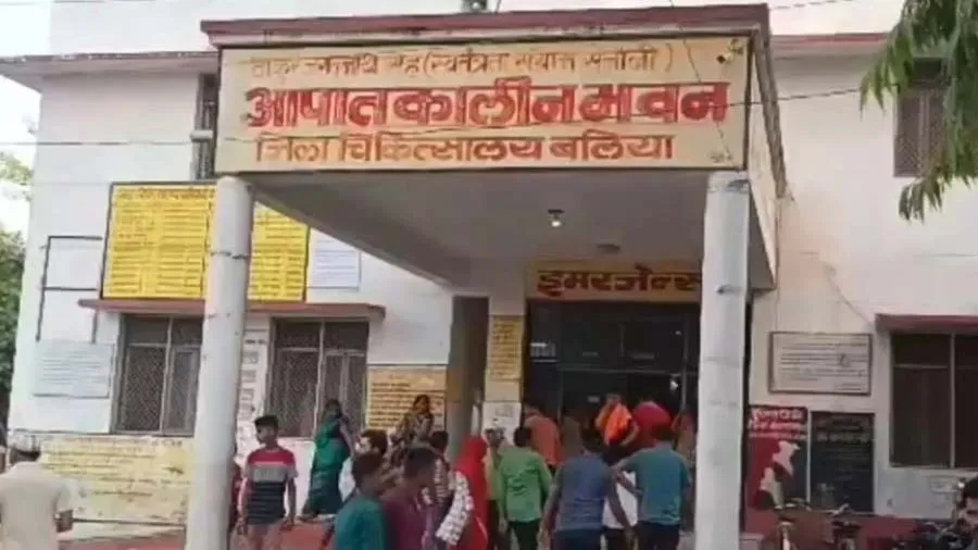 UPના આ 1 જિલ્લામાં 3 દિવસમાં 54 લોકોના મોત, 400 હોસ્પિટલમાં...જાણો મામલો