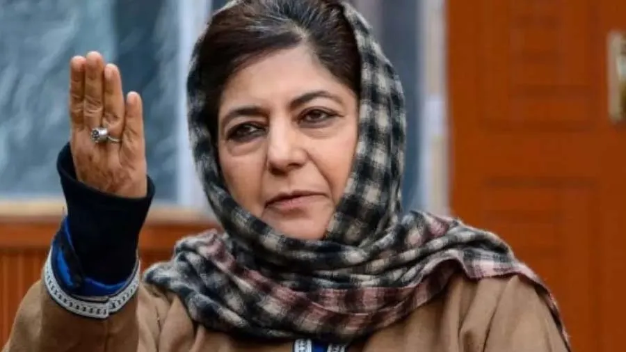 PM મોદીને નહીં દેશને મળે છે ઇજ્જત, પાછા આવીને હિંદુ-મુસ્લિમ કરવા માંડશે: મહેબૂબા