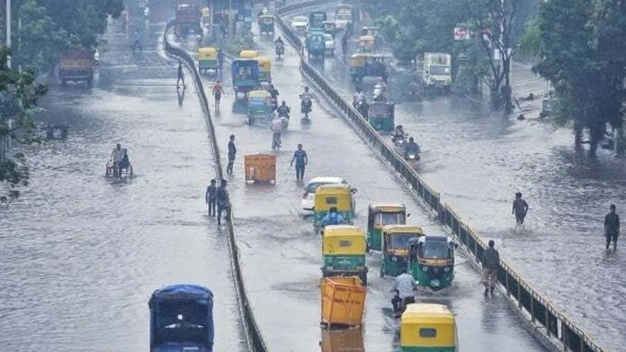 ગુજરાતમાં હવે ‘તોફાની ચોમાસા’નું એલર્ટ, આગામી 48 કલાકમાં વરસાદનું આગમન થશે