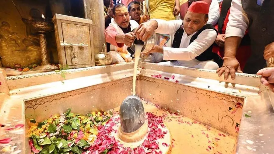 કાશી વિશ્વનાથમાં સુગમ દર્શન ફીમાં વધારો, અખિલેશ કહે- BJPએ ધર્મને ધંધો બનાવી દીધો