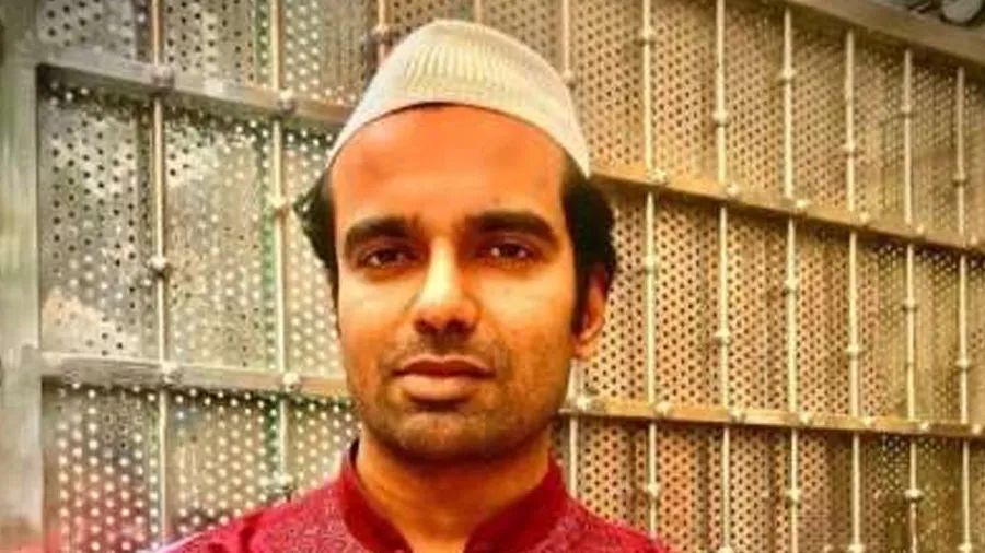 સસ્પેન્ડેડ IAS ઓફિસર અભિષેકને બકરી ઈદે 1 લાખ લોકોએ અનફોલો કર્યા, કારણ 1 ટોપી