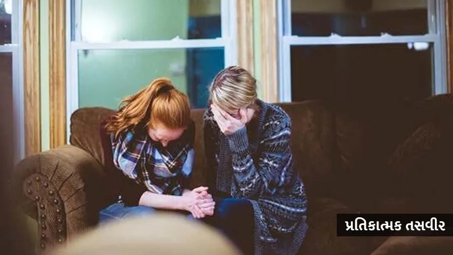 મહિલાએ ફેમિલીનું સિક્રેટ ખોલ્યું, પુત્રીને ખબર નથી કે તેનો મોટો ભાઇ જ તેનો પિતા