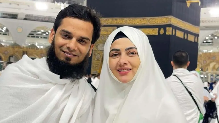 બોલિવુડ છોડનાર સના ખાને આપ્યો દીકરાને જન્મ, લખ્યું- અલ્લાહ આપે છે, ત્યારે...