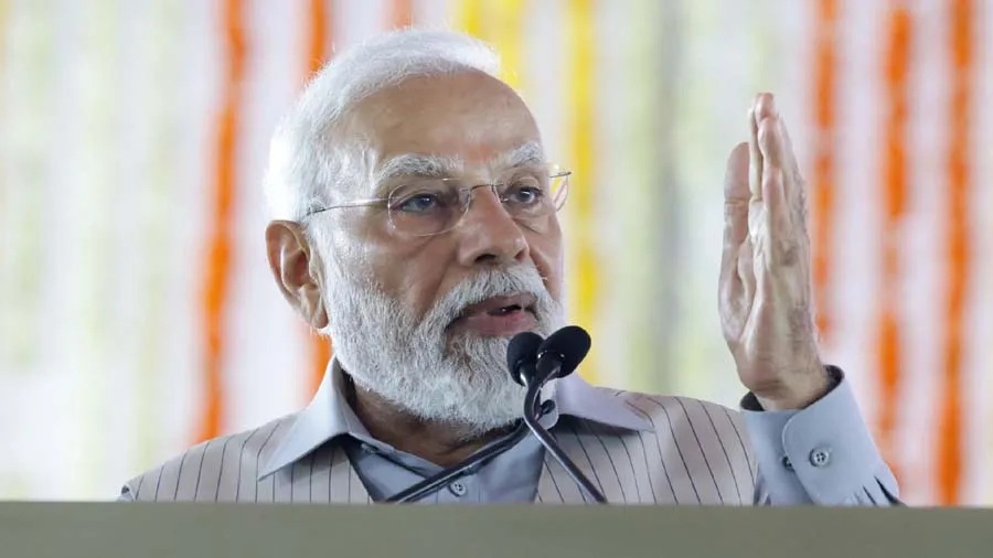 કોંગ્રેસ જો સત્તામાં રહે તો તે ખાઈ-ખાઈને દેશને ખોખલો કરી નાખે છેઃ PM મોદી