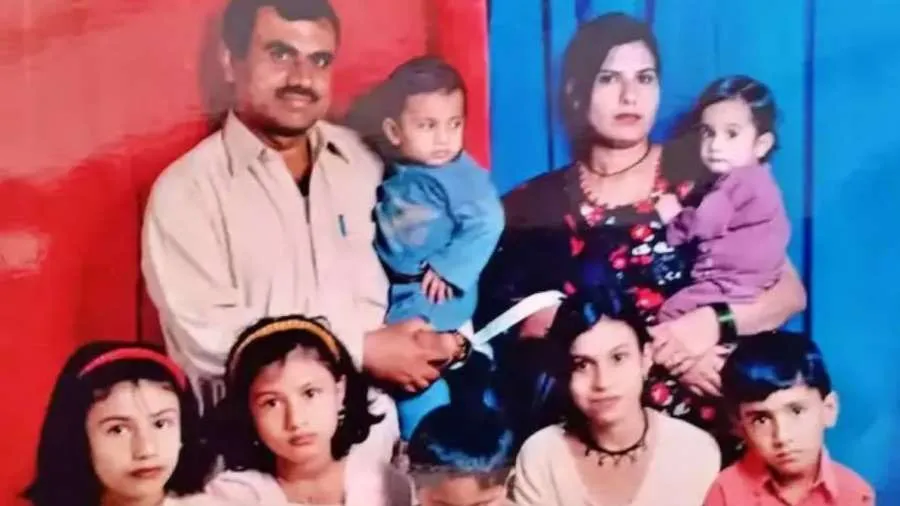 માતા-પિતા તથા 7 બાળકો સહિત પરિવારના 9 લોકોના બર્થડે એક જ તારીખે