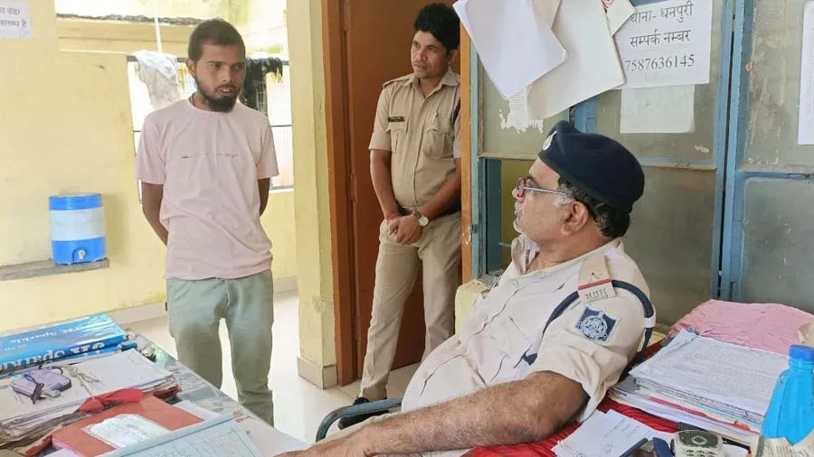 શાકમાં ટામેટા નાખ્યા તો ગુસ્સામાં ઘર છોડીને જતી રહી પત્ની, પતિએ ખાવા પડ્યા સોગંધ