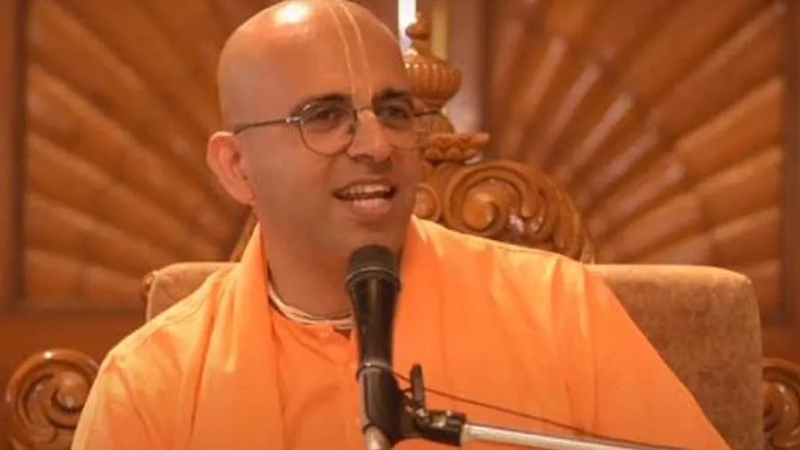 કોણ છે એન્જિનિયરથી સાધુ બનેલા અમોઘ લીલા દાસ, જેમના પર ઇસ્કોને પ્રતિબંધ લગાવ્યો