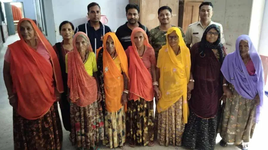 53 વર્ષ પહેલા જંગલમાં લાકડા કાપવાના આરોપમાં 7 વૃદ્ધાઓની ધરપકડ,જાણો મામલો