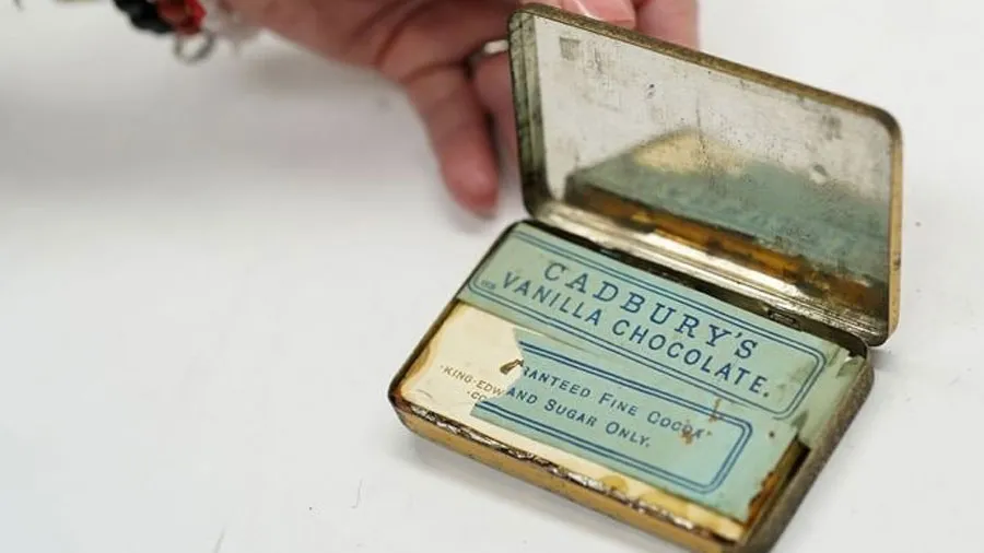 121 વર્ષ જૂની કેડબરી ચોકલેટની થશે હરાજી, હવે ખાઇ શકાય નહીં છતાં આ છે કિંમત .