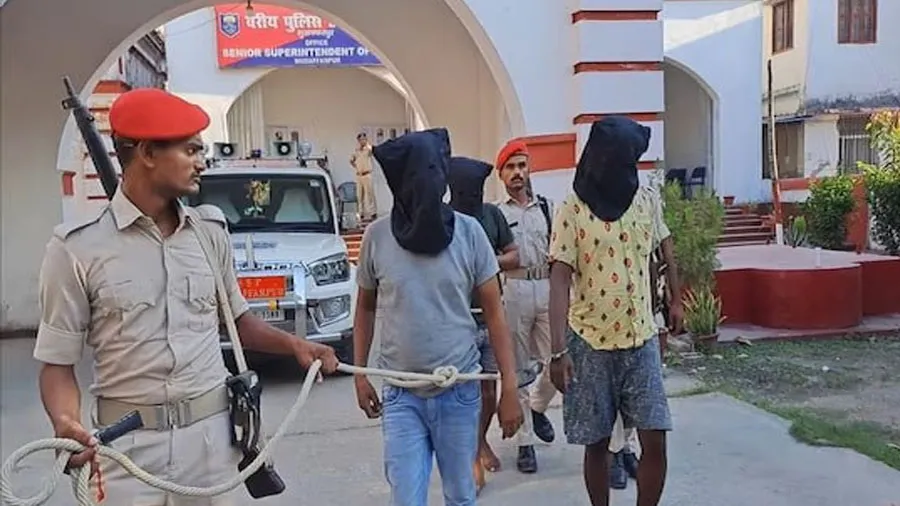 એક્સ બોયફ્રેન્ડની હત્યા માટે ગર્લફ્રેન્ડે 5 લાખની સોપારી આપેલી, પેમેન્ટ ચેકથી