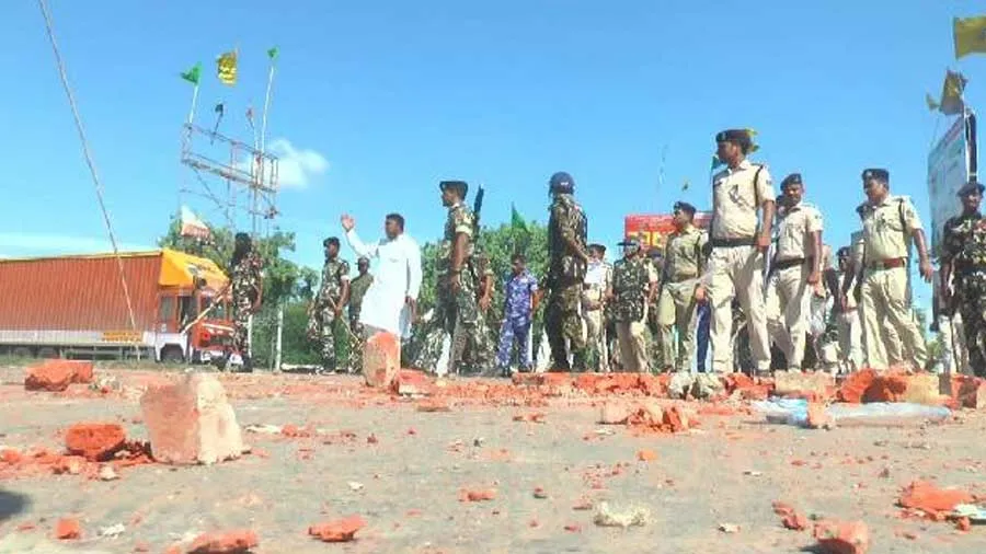 દરભંગામાં બે કોમ વચ્ચે અથડામણ, મંદિર સામે ધ્વજ લગાવાતા વાત વણસી