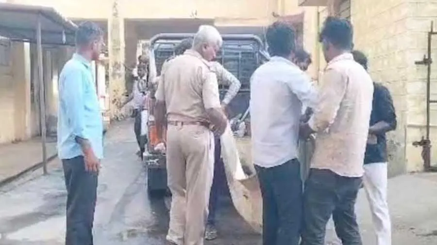 સાથે મરવાના સોગંધ ખાઈ ફંદે લટક્યા, પ્રેમી ભાગી ગયો પણ પ્રેમિકાનું મોત