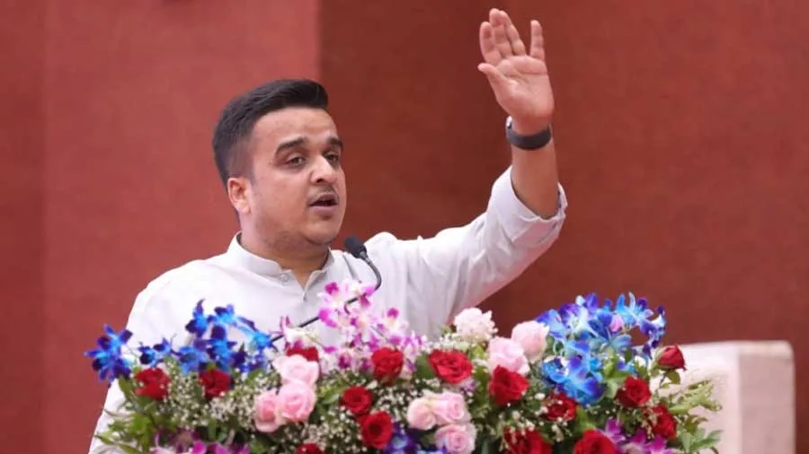 બાળકો-સગીરોના સ્ટંટ માટે તેમના માતાપિતા-પરિવાર સામે પણ કાર્યવાહી થશેઃ હર્ષ સંઘવી