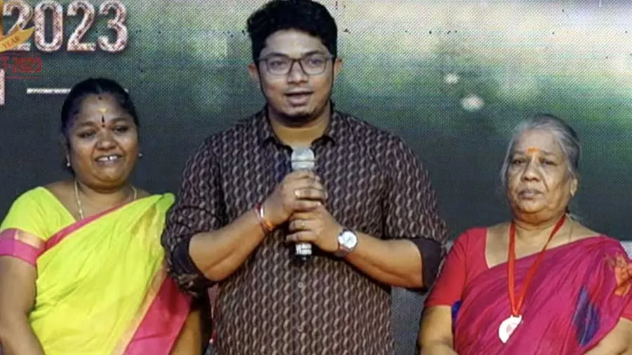 Zomato ડિલિવરી બોય સરકારી ઓફિસર બની ગયો; કંપની પણ વખાણ કરી રહી છે