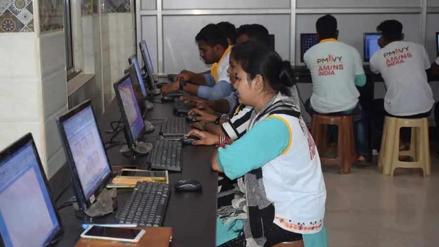 NSDC અને AM/NS ઈન્ડિયાએ 800 લોકોને સફળતાપૂર્વક ડિજિટલ સ્કીલથી સજ્જ કર્યા