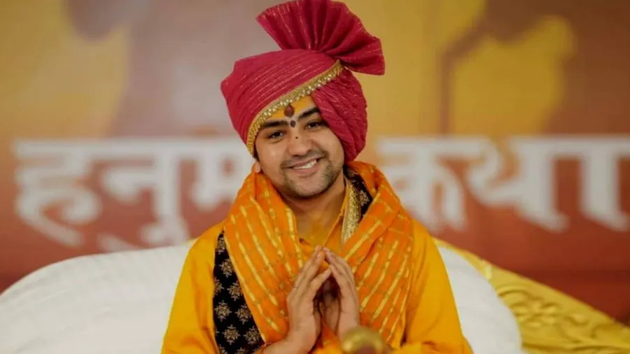 ધીરેન્દ્ર શાસ્ત્રી બોલ્યા-હિન્દુ ધર્મનો પોસ્ટર બોય નથી બનવું, પઠાણ-આદિપુરુષ પર..