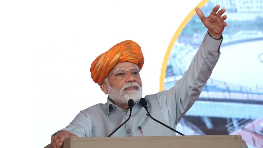 જૂની સરકાર હોત તો તમારે મોબાઇલ બિલ માટે મહિને 6000 ચૂકવવા પડ્યા હોતઃ PM મોદી