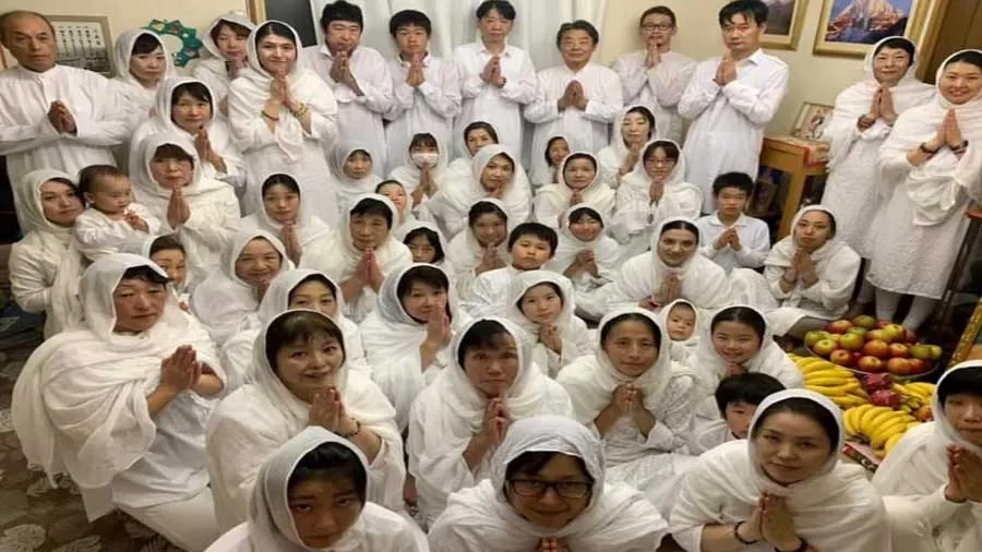 જાપાનમાં દુનિયાનું પહેલું જૈન ગુરુમંદિર બનશે, પ્રતિમા લેવા જાપાનીઝ ગુજરાત આવ્યા