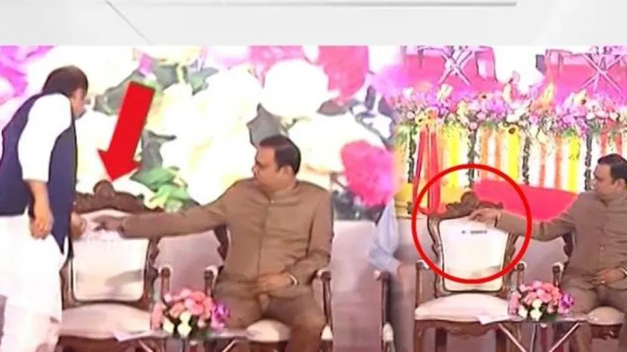 CM શિંદેનું સ્ટીકર હટાવીને પવાર સીધા CMની ખુરશી પર બેસી ગયા,મહારાષ્ટ્રમાં હંગામો