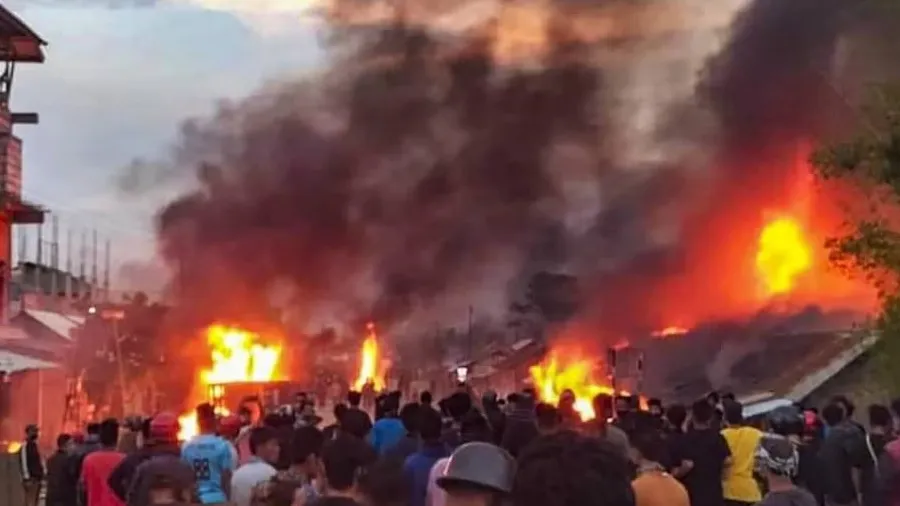 મણિપુરમાં ફરી બગડી સ્થિતિ, ગોળીબાર થયો, ભીડે હથિયારો લૂટ્યા