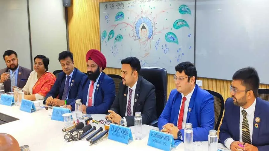 WIRC ઓફીસ બેરિયર્સે સુરત ડાયમંડ બુર્સ સહિત વિવિધ સંસ્થાઓની મુલાકાત લીધી