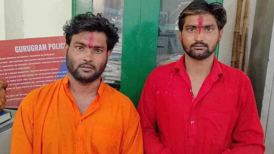 ભગવો પહેરીને સાંપ લઇને ફરતી ગેંગથી સાવધ રહેજો, ટ્રાફિકસિગ્નલ પર પણ લૂંટી શકે