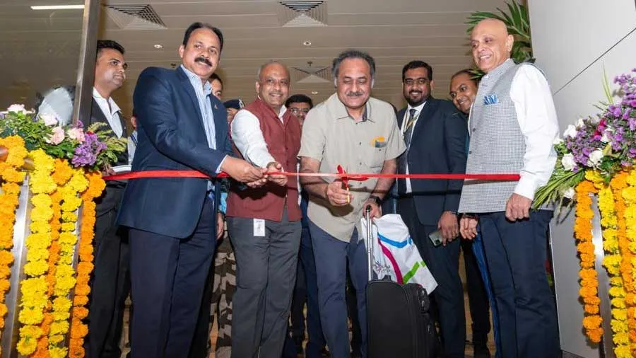 સરદાર પટેલ ઈન્ટરનેશનલ એરપોર્ટ ટર્મિનલમાં નવા અરાઈવલ હોલનું ઉદ્ધાટન