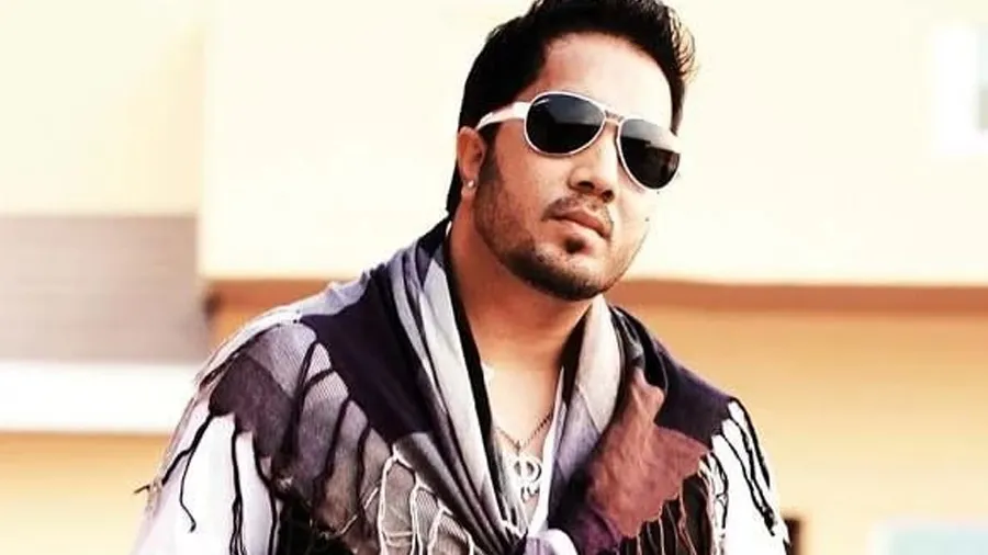 મીકા સિંહની તબિયત બગડી, સિંગરે જણાવી પોતાની ભૂલ, ઉઠાવ્યું કરોડોનું નુકસાન