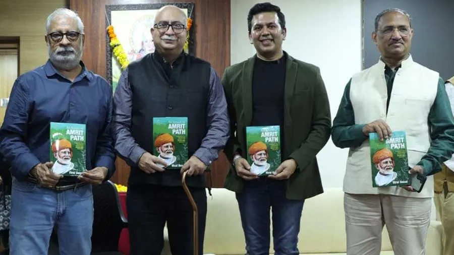 ગ્રીનમેન વિરલ દેસાઈના પુસ્તક 'આર્કિટેક્ટ ઑફ અમૃતપથ'નું મુંબઈમાં વિમોચન