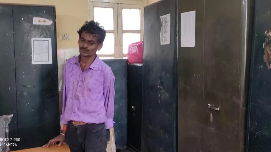 કરોડપતિ સફાઈકર્મીએ 10 વર્ષથી નથી ઉપાડ્યો પગાર, આ રીતે કાઢે છે પોતાનો ખર્ચ