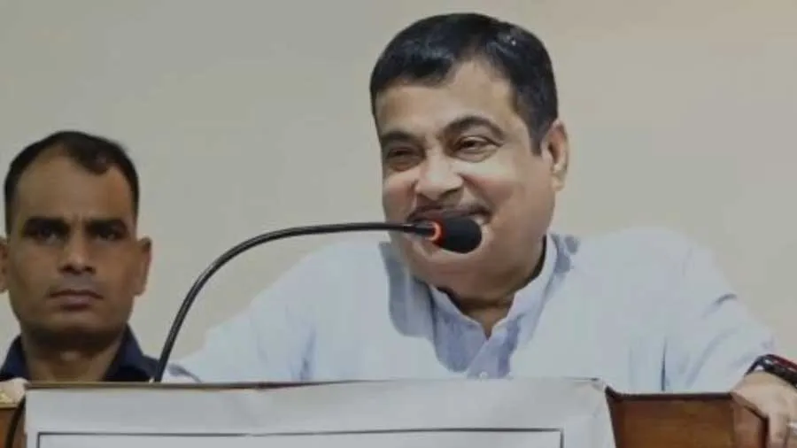 ગડકરી બોલ્યાઃ વોટરો ઘણા હોશિયાર છે, માલ બધાનો ખાય છે પણ વોટ...