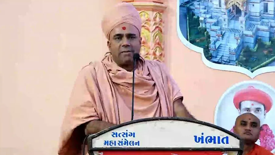 ‘હનુમાનજીએ સ્વામીનારાયણ ભગવાનની સેવા કરેલી’કહેનાર નૌતમ સ્વામીની અહિ થઈ હકાલપટ્ટી