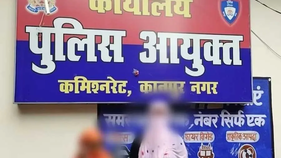 મહિલાને પોલીસે કહ્યું,  દુકાનદારે દીકરીનો હાથ જ પકડ્યો છે, રેપ નથી કર્યો