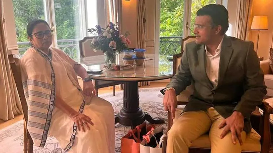 CM મમતા દીદી સાથે દાદા વિદેશના પ્રવાસે, ત્યાંથી કરી આ મોટી જાહેરાત, કરશે આ કામ