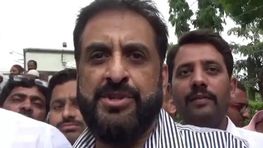 ઔરંગાબાદનું નામ બદલવા પર ગુસ્સામાં AIMIM, હજારો સમર્થકો સાથે રોડ પર ઉતર્યા સાંસદ