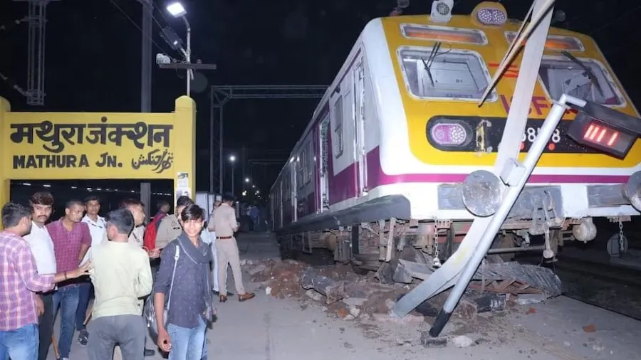 UPમા બ્રેકના સ્થાને એસ્કેલેટર દબાઈ ગયું અને ટ્રેન પ્લેટફોર્મ પર ચઢી ગઈ