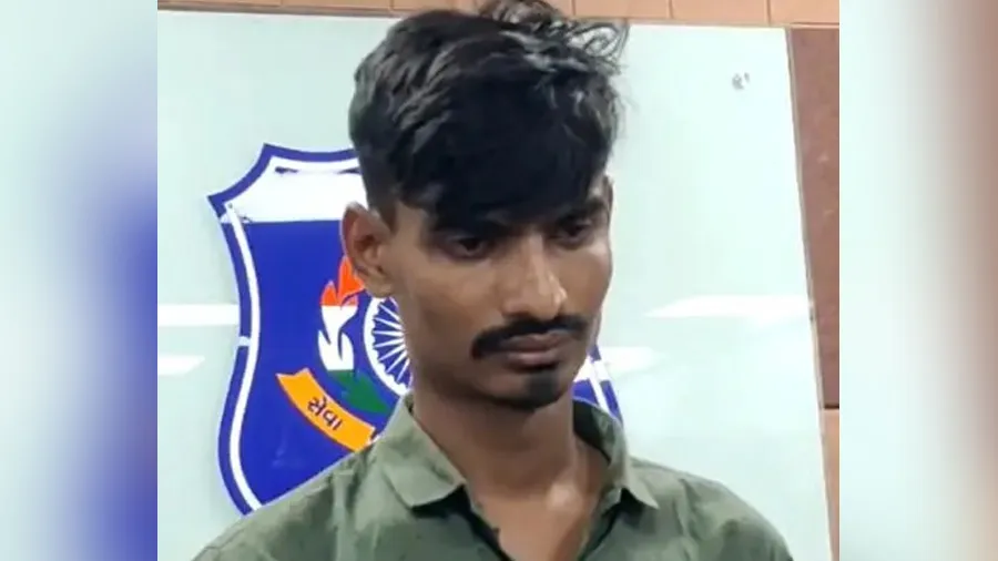 ગુજરાતઃ પાછળથી ગોળી મારી, 1.18 કરોડની લૂંટ કરી કારમાં આગ લગાવી, મિત્ર જ નીકળ્યો