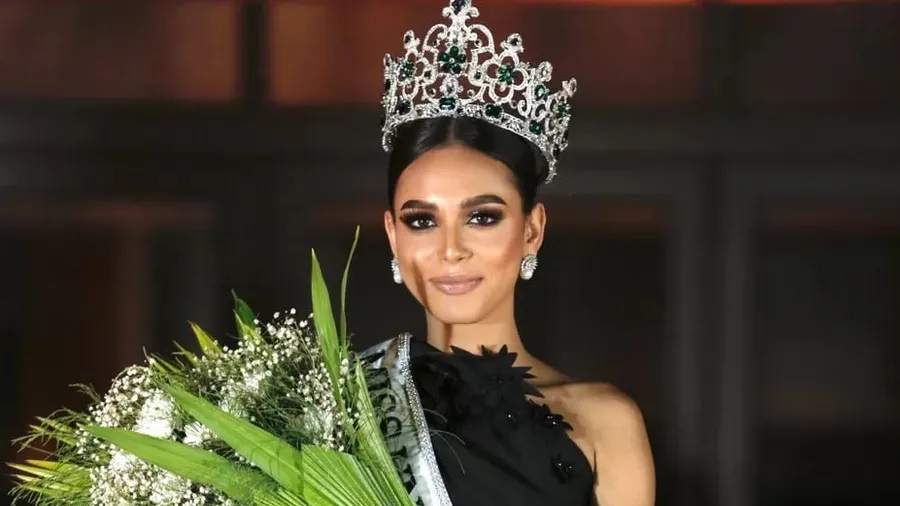 પાકિસ્તાને 72 વર્ષમાં મિસ યૂનિવર્સમાં ભાગ નથી લીધો એક મોડલે લીધો તો બબાલ મચી