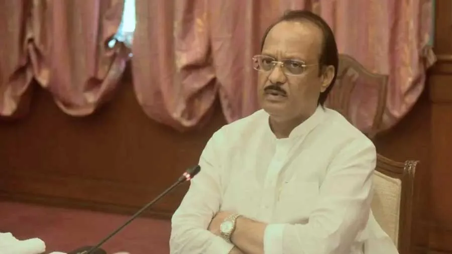 અજીત પવારે પોલીસની 3 એકર જમીનની હરાજી કરી? પૂર્વ કમિશનરના પુસ્તકમાં આરોપ