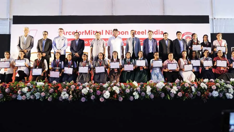 આર્સેલરમિત્તલ નિપ્પોન સ્ટીલ ઇન્ડિયાએ 377 વિદ્યાર્થીનીઓને શિષ્યવૃત્તિ આપી