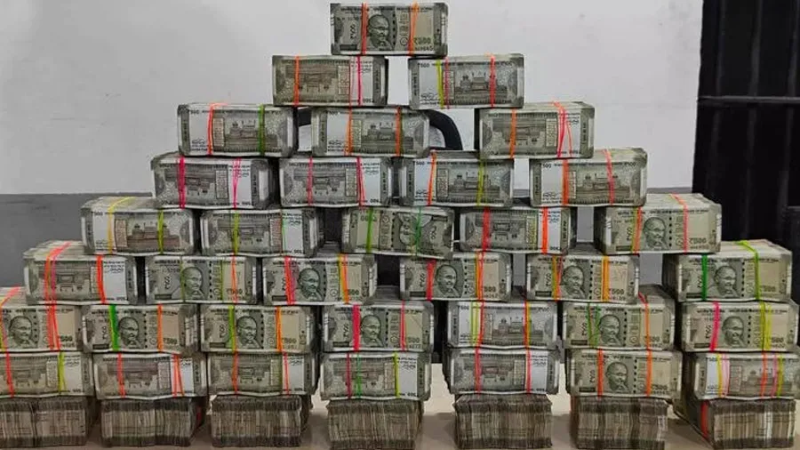 હૈદરાબાદ પોલીસને મળ્યો 750 કરોડ રોકડ ભરેલો ટ્રક, હકીકત જાણીને છોડવો પડ્યો