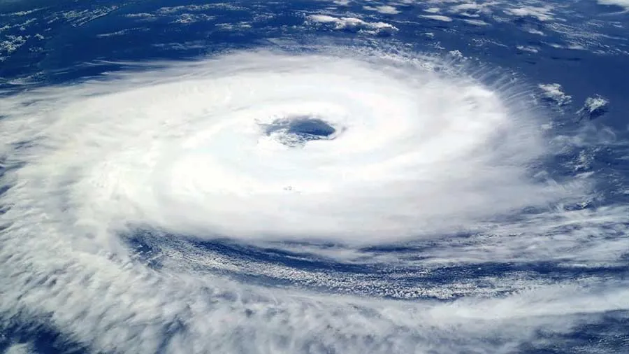 દરિયામાં એક વાવાઝોડું આકાર લઇ રહ્યું છે જેને ‘તેજ’ નામ અપાયું, વરસાદ પડશે