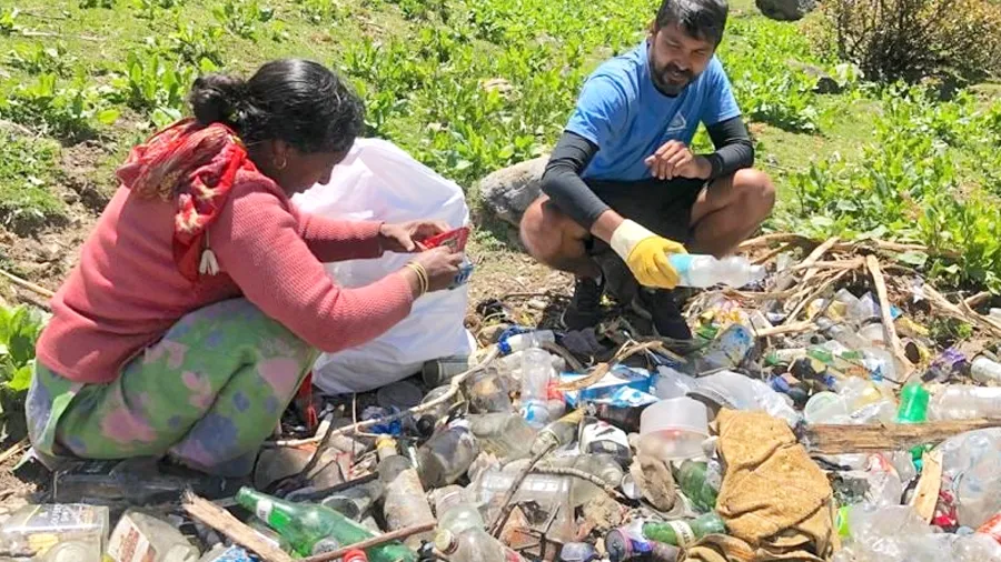 પ્રદિપ સાંગવાનઃ જે પ્લાસ્ટિક કચરો ટૂરિસ્ટ હિમાલયમાં છોડીને જાય છે, તે સાફ કરે છે