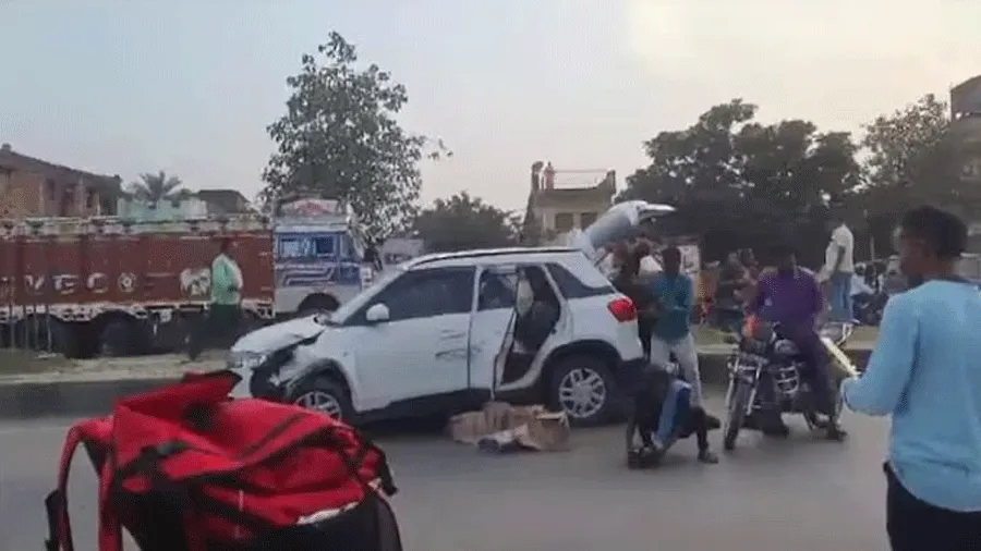 Video: દારૂબંધીવાળા બિહારમાં એક જ દિવસમાં 2 જગ્યાએ દારૂની લૂંટ, બોટલો લઇ ભાગ્યા